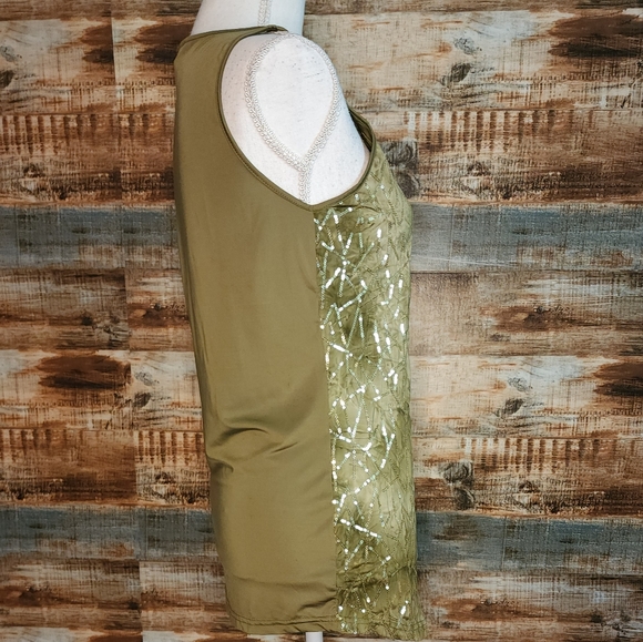 ๐ 3 for $15 Deal! ๐ Luciano Dante green sequin tank top S - Picture 2 of 6